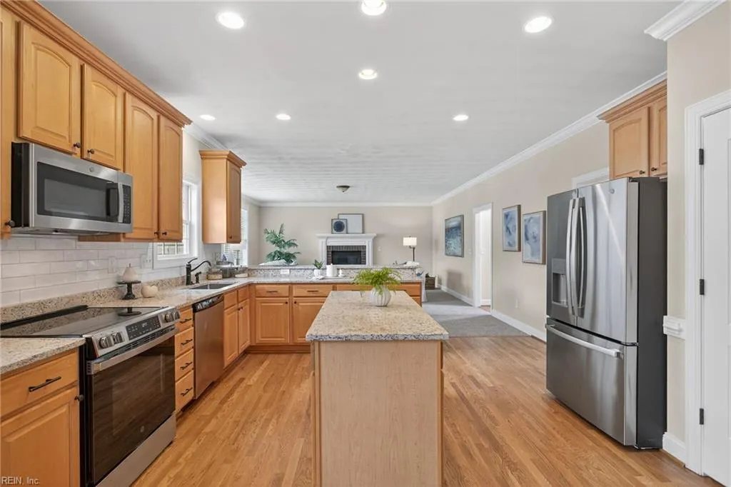 Chesapeake, Virginia 23322, United States, 5 Bedrooms Bedrooms, ,3 BathroomsBathrooms,Residential,Active,169871