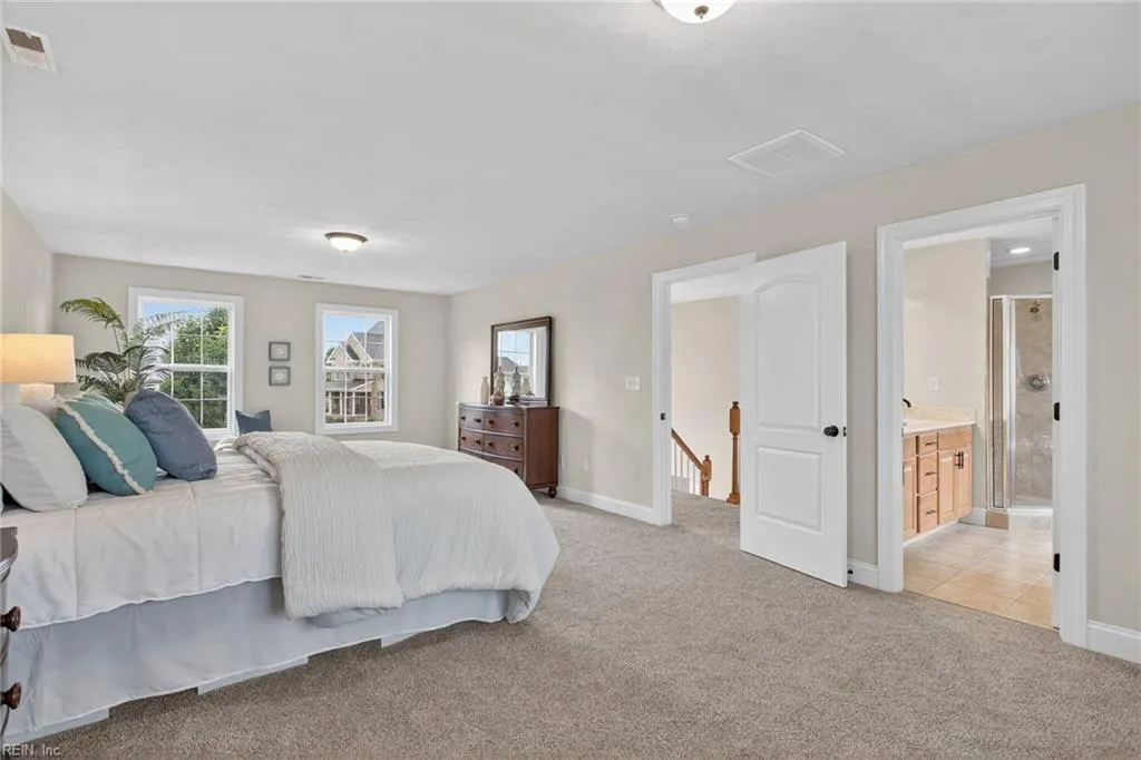 Chesapeake, Virginia 23322, United States, 5 Bedrooms Bedrooms, ,3 BathroomsBathrooms,Residential,Active,169871