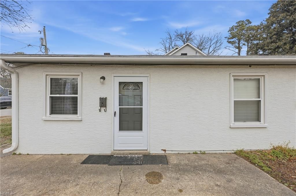 Photo of 6224 Wellington Street, Norfolk, VA 23513 (MLS # 10625237)
