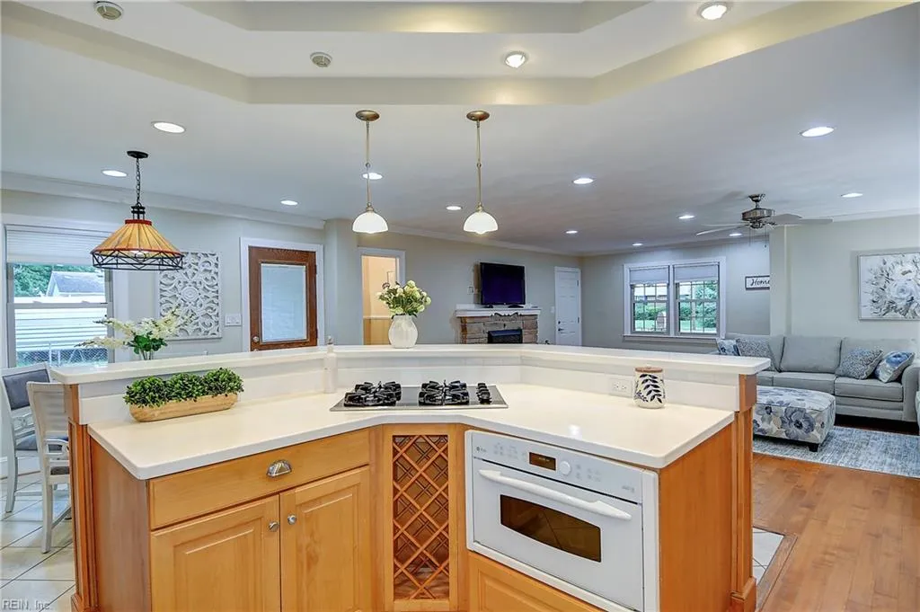 Virginia Beach, Virginia 23464, United States, 3 Bedrooms Bedrooms, ,3 BathroomsBathrooms,Residential,Active,225245