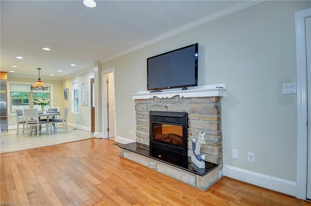 Virginia Beach, Virginia 23464, United States, 3 Bedrooms Bedrooms, ,3 BathroomsBathrooms,Residential,Active,225245