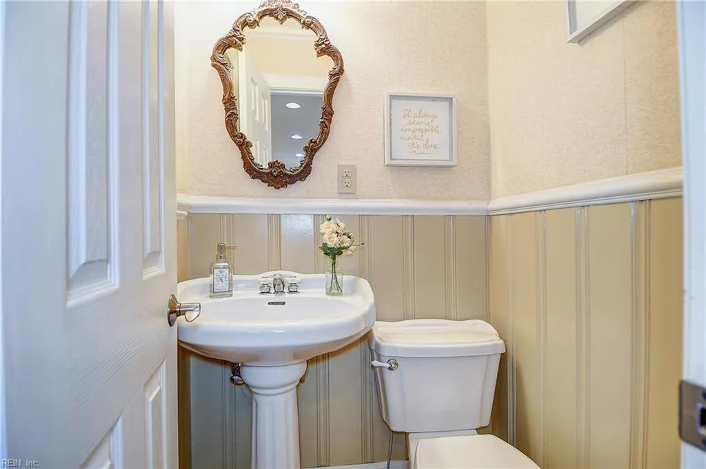 Virginia Beach, Virginia 23464, United States, 3 Bedrooms Bedrooms, ,3 BathroomsBathrooms,Residential,Active,225245