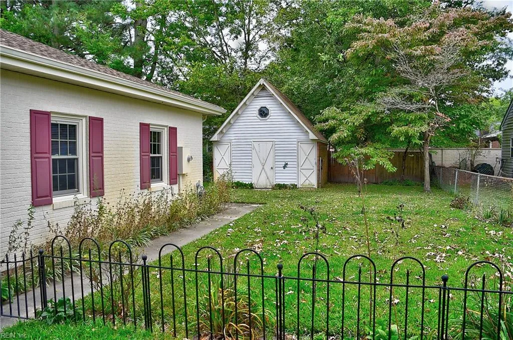 Virginia Beach, Virginia 23464, United States, 3 Bedrooms Bedrooms, ,3 BathroomsBathrooms,Residential,Active,225245