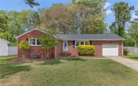 Photo of 62 Rexford Drive, Newport News, VA 23608 (MLS # 10628861)