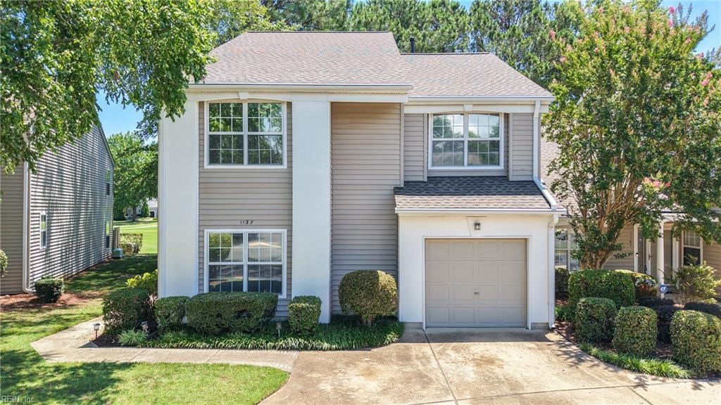 Photo of 1137 Cypress Point Way, Virginia Beach, VA 23455 (MLS # 10643071)