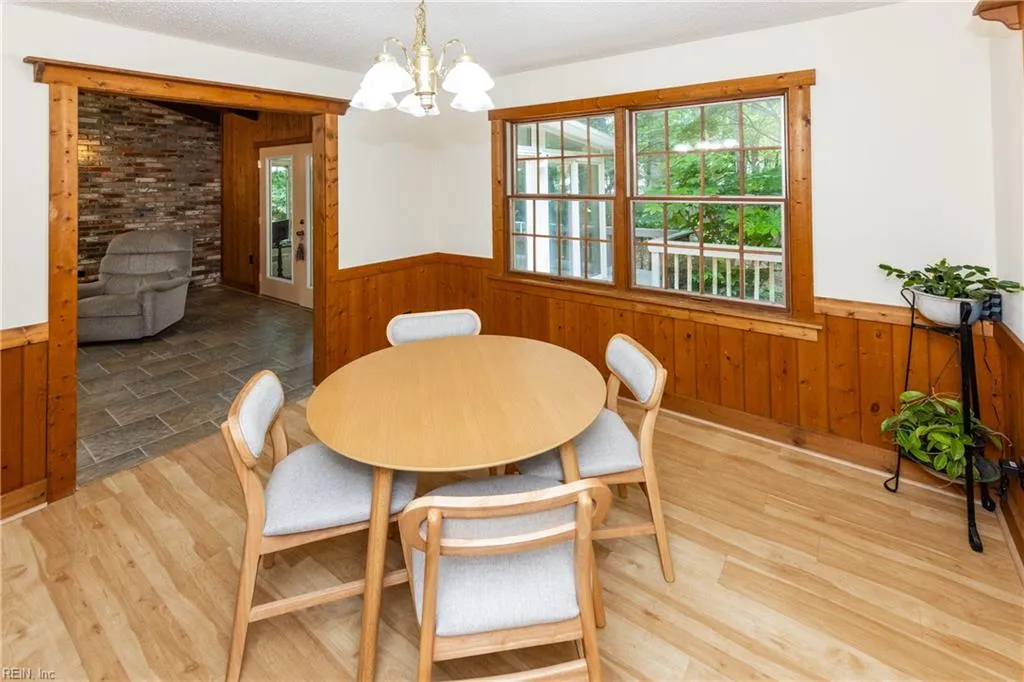 Virginia Beach, Virginia 23456, United States, 4 Bedrooms Bedrooms, ,3 BathroomsBathrooms,Residential,Pending,143569