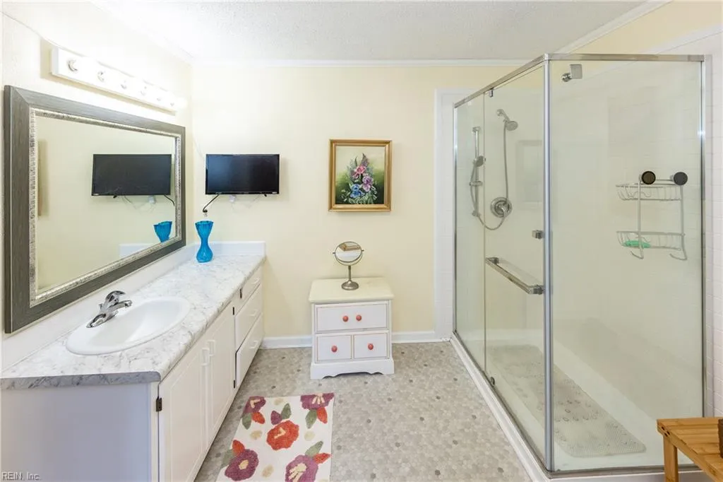 Virginia Beach, Virginia 23456, United States, 4 Bedrooms Bedrooms, ,3 BathroomsBathrooms,Residential,Pending,143569