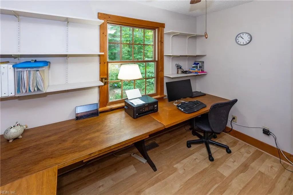 Virginia Beach, Virginia 23456, United States, 4 Bedrooms Bedrooms, ,3 BathroomsBathrooms,Residential,Pending,143569