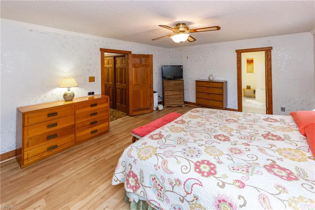 Virginia Beach, Virginia 23456, United States, 4 Bedrooms Bedrooms, ,3 BathroomsBathrooms,Residential,Pending,143569