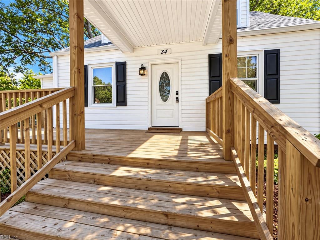 Photo of 34 Byers Avenue, Portsmouth, VA 23701 (MLS # 10655032)
