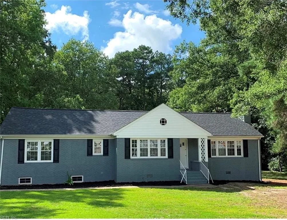 201 Maben Avenue, Blackstone, VA, 23824