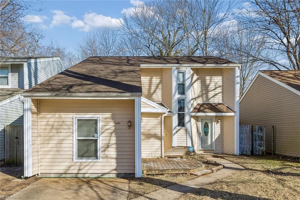 Photo of 1602 Mill Oak Drive, Virginia Beach, VA 23464 (MLS # 10617824)