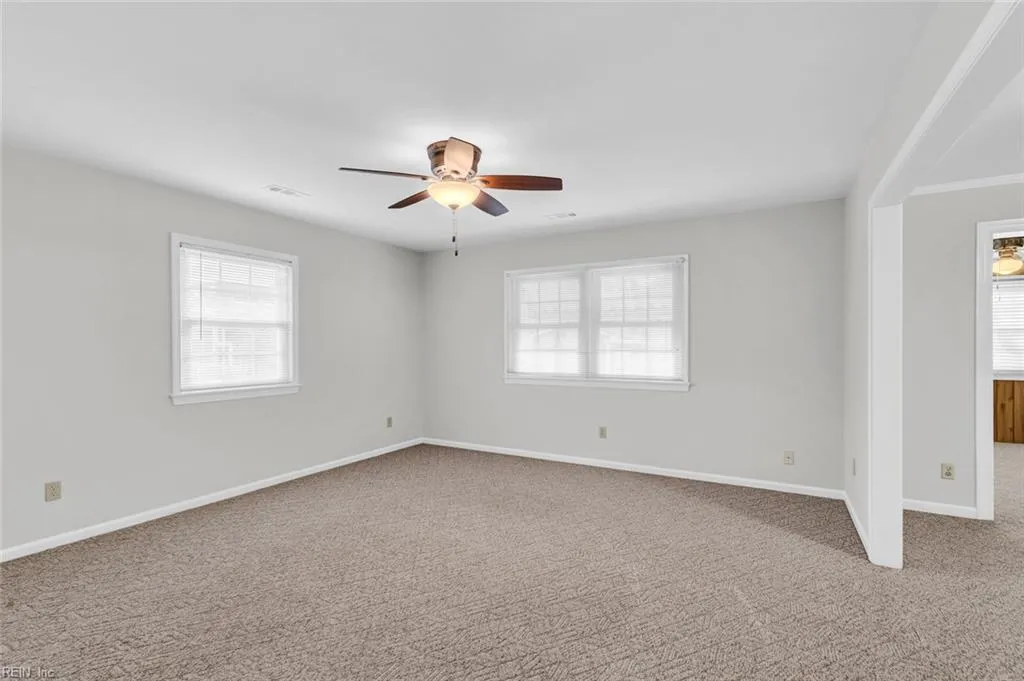 Hampton, Virginia 23664, United States, 3 Bedrooms Bedrooms, ,2 BathroomsBathrooms,Residential,Active,251722