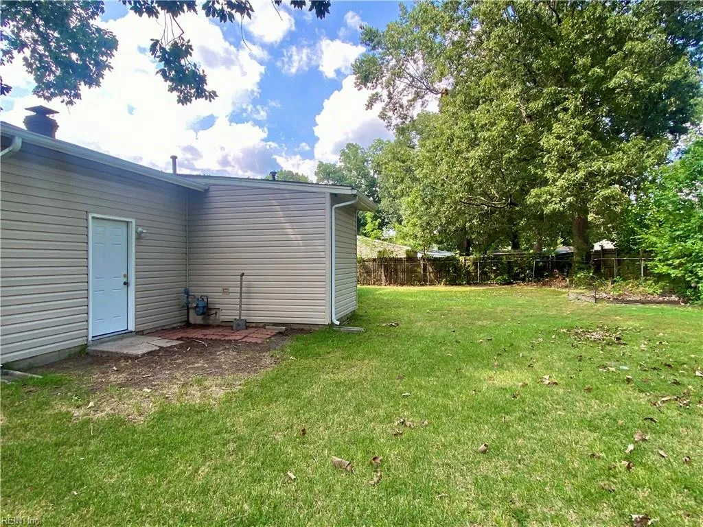 Virginia Beach, Virginia 23452, United States, 3 Bedrooms Bedrooms, ,1 BathroomBathrooms,Residential,Active,168533