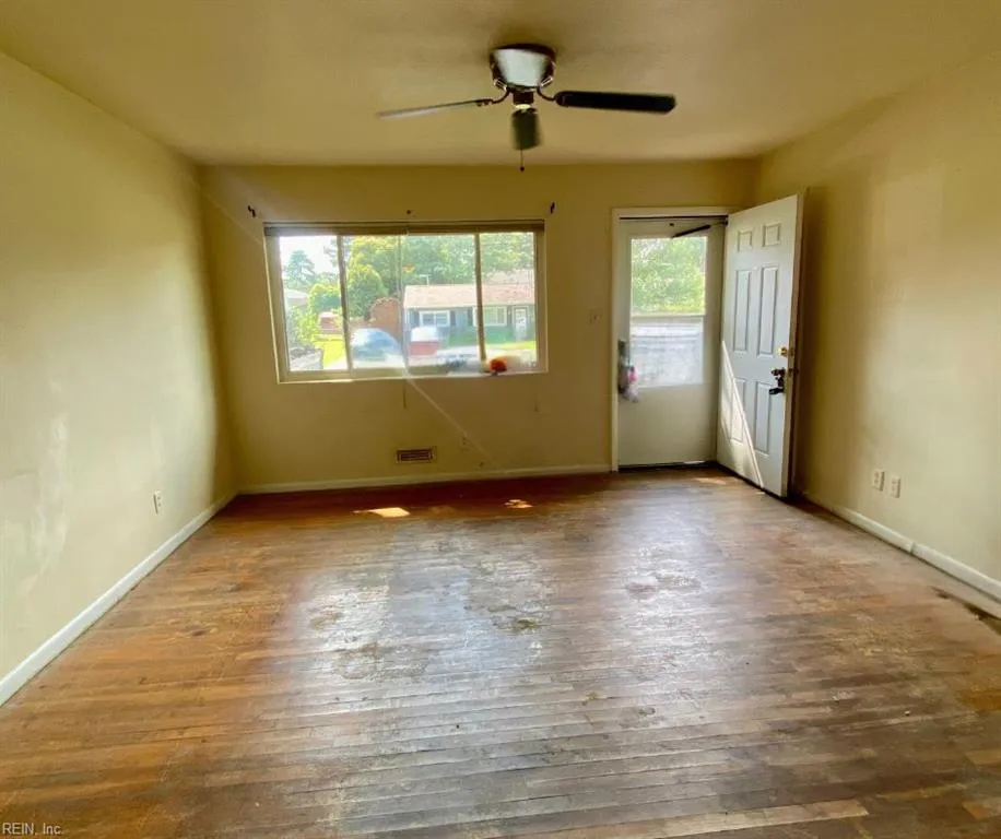 Virginia Beach, Virginia 23452, United States, 3 Bedrooms Bedrooms, ,1 BathroomBathrooms,Residential,Active,168533