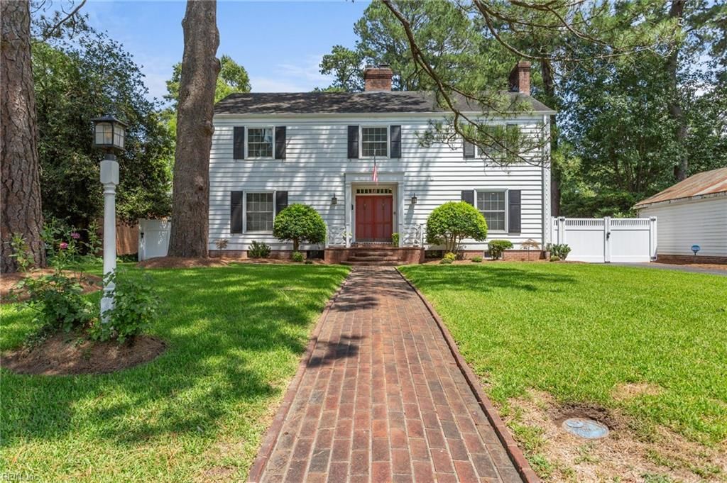 Photo of 506 Dumville Avenue, Suffolk, VA 23434 (MLS # 10611963)