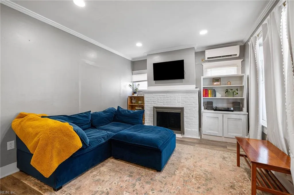 Norfolk, Virginia 23508, United States, 3 Bedrooms Bedrooms, ,2 BathroomsBathrooms,Residential,Pending,120502