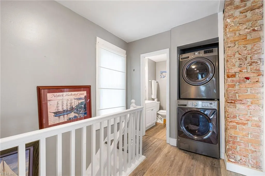 Norfolk, Virginia 23508, United States, 3 Bedrooms Bedrooms, ,2 BathroomsBathrooms,Residential,Pending,120502