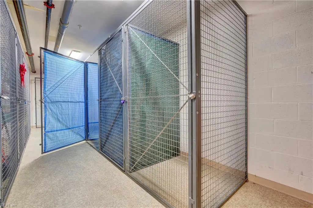 Norfolk, Virginia 23510, United States, 1 Bedroom Bedrooms, ,2 BathroomsBathrooms,Residential,Pending,12030