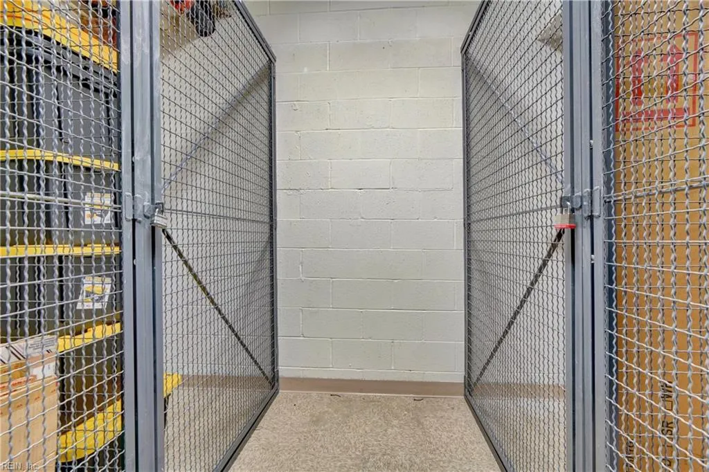 Norfolk, Virginia 23510, United States, 1 Bedroom Bedrooms, ,2 BathroomsBathrooms,Residential,Pending,12030