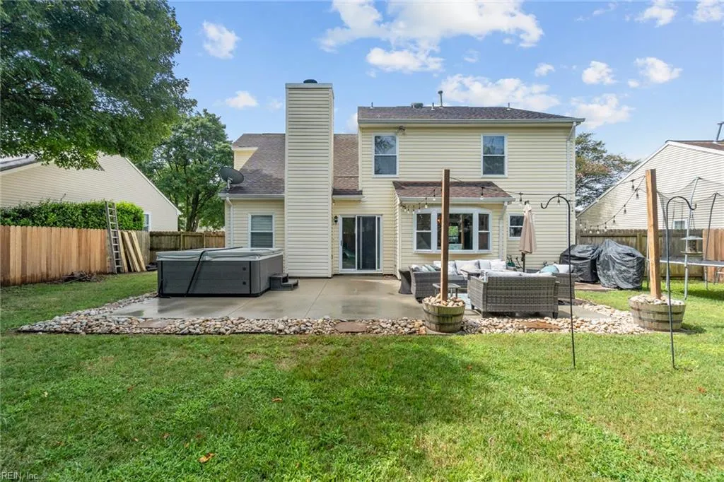 Virginia Beach, Virginia 23454, United States, 4 Bedrooms Bedrooms, ,3 BathroomsBathrooms,Residential,Active,195224