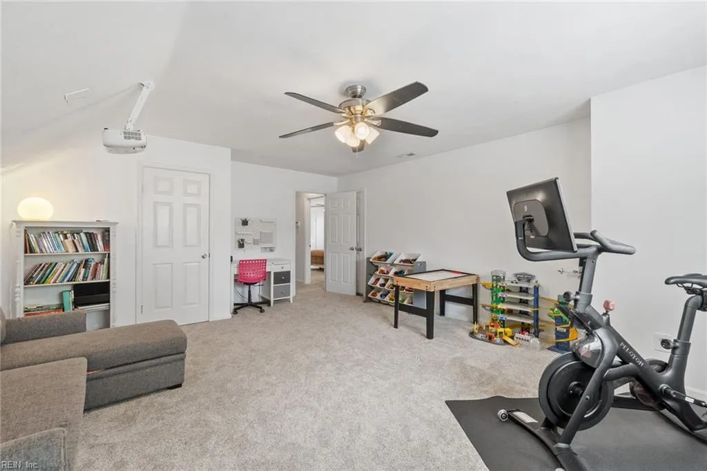 Virginia Beach, Virginia 23454, United States, 4 Bedrooms Bedrooms, ,3 BathroomsBathrooms,Residential,Active,195224