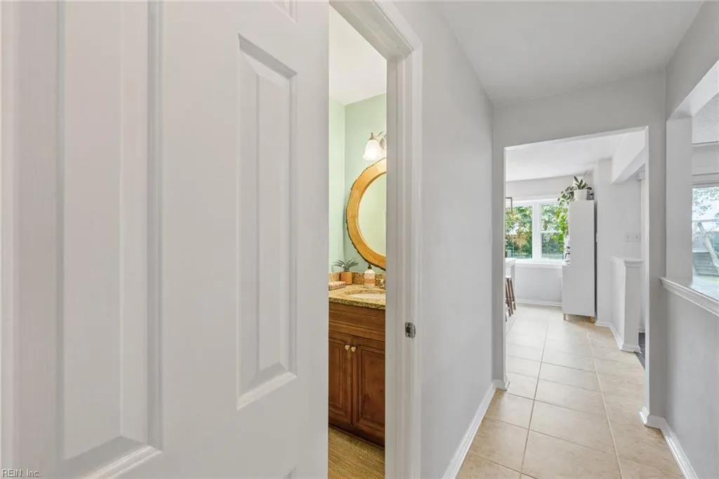 Virginia Beach, Virginia 23454, United States, 4 Bedrooms Bedrooms, ,3 BathroomsBathrooms,Residential,Active,195224