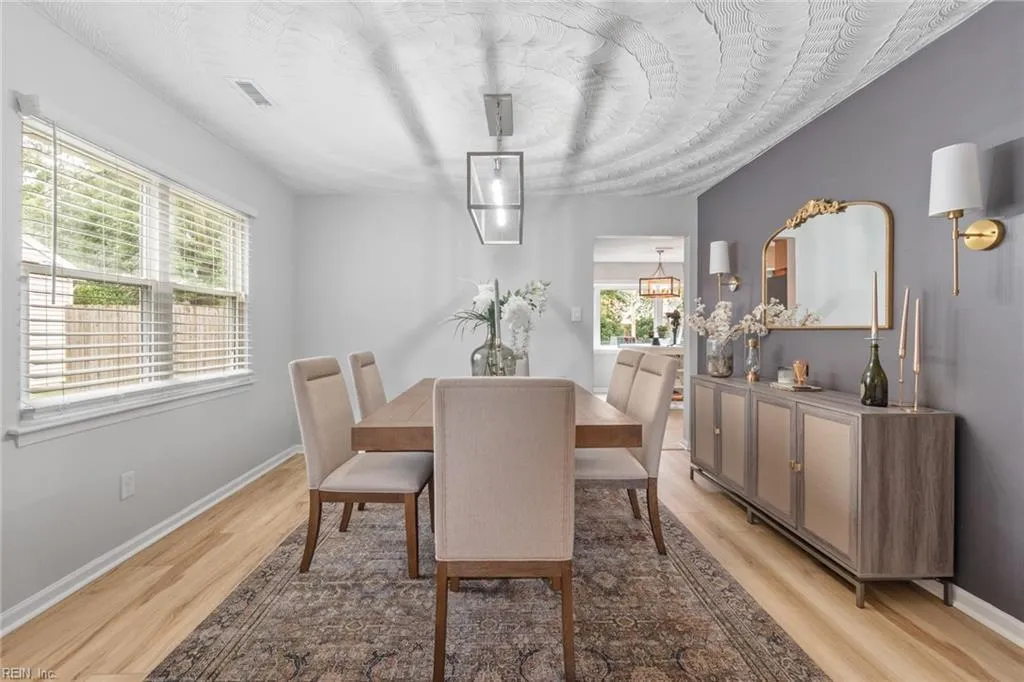 Virginia Beach, Virginia 23454, United States, 4 Bedrooms Bedrooms, ,3 BathroomsBathrooms,Residential,Active,195224