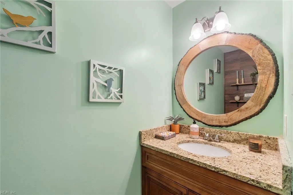 Virginia Beach, Virginia 23454, United States, 4 Bedrooms Bedrooms, ,3 BathroomsBathrooms,Residential,Active,195224