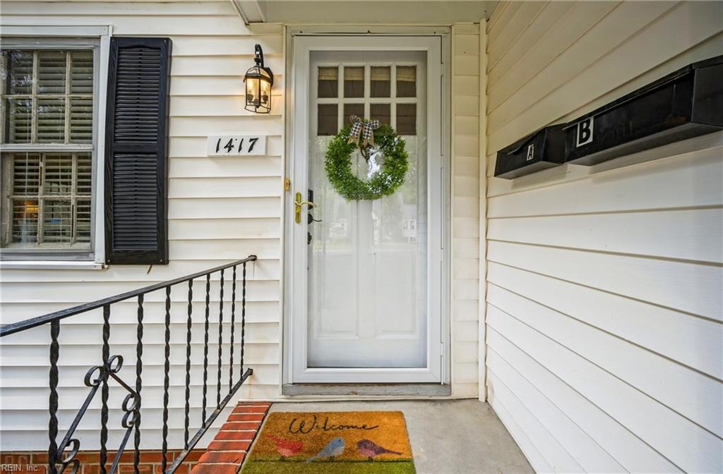 Photo of 1417 Mary Avenue, Norfolk, VA 23502 (MLS # 10641581)