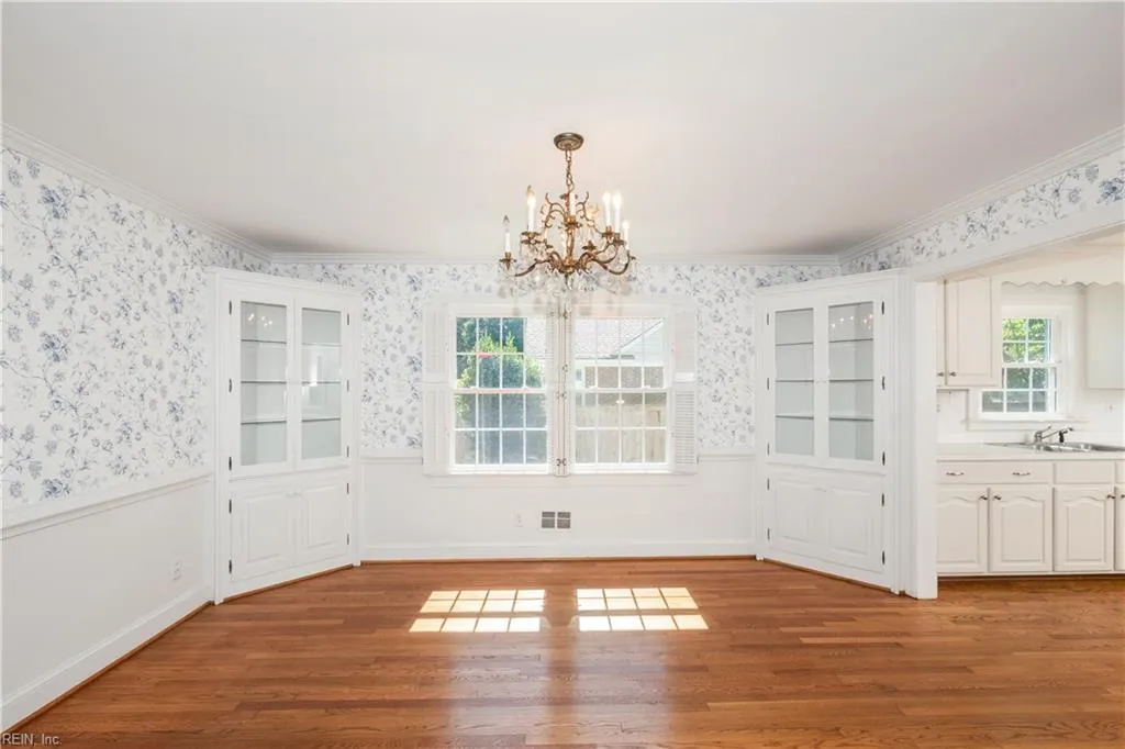 Virginia Beach, Virginia 23451, United States, 3 Bedrooms Bedrooms, ,2 BathroomsBathrooms,Residential,Pending,156031