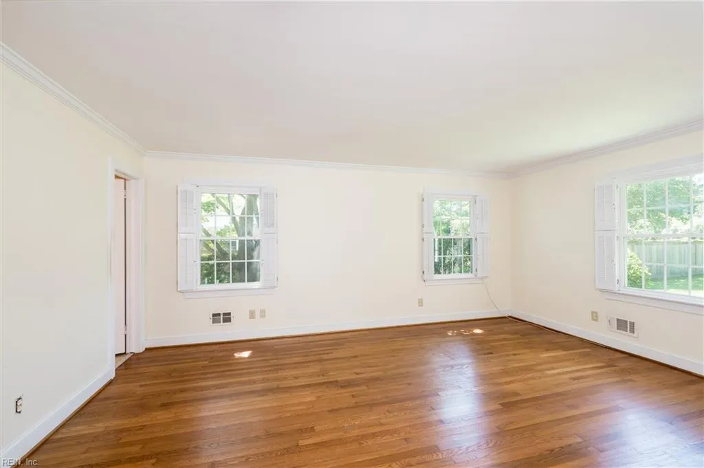 Virginia Beach, Virginia 23451, United States, 3 Bedrooms Bedrooms, ,2 BathroomsBathrooms,Residential,Pending,156031