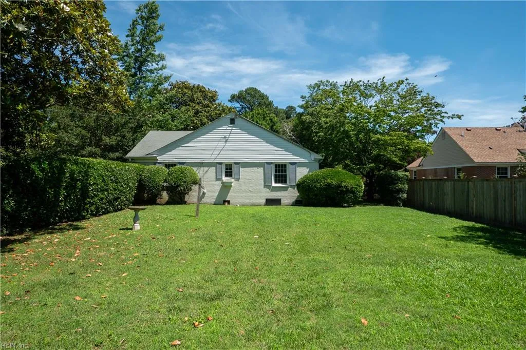 Virginia Beach, Virginia 23451, United States, 3 Bedrooms Bedrooms, ,2 BathroomsBathrooms,Residential,Pending,156031