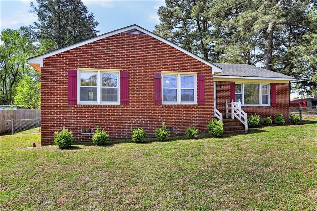 Photo of 637 Turlington Road Road, Suffolk, VA 23434 (MLS # 10628837)