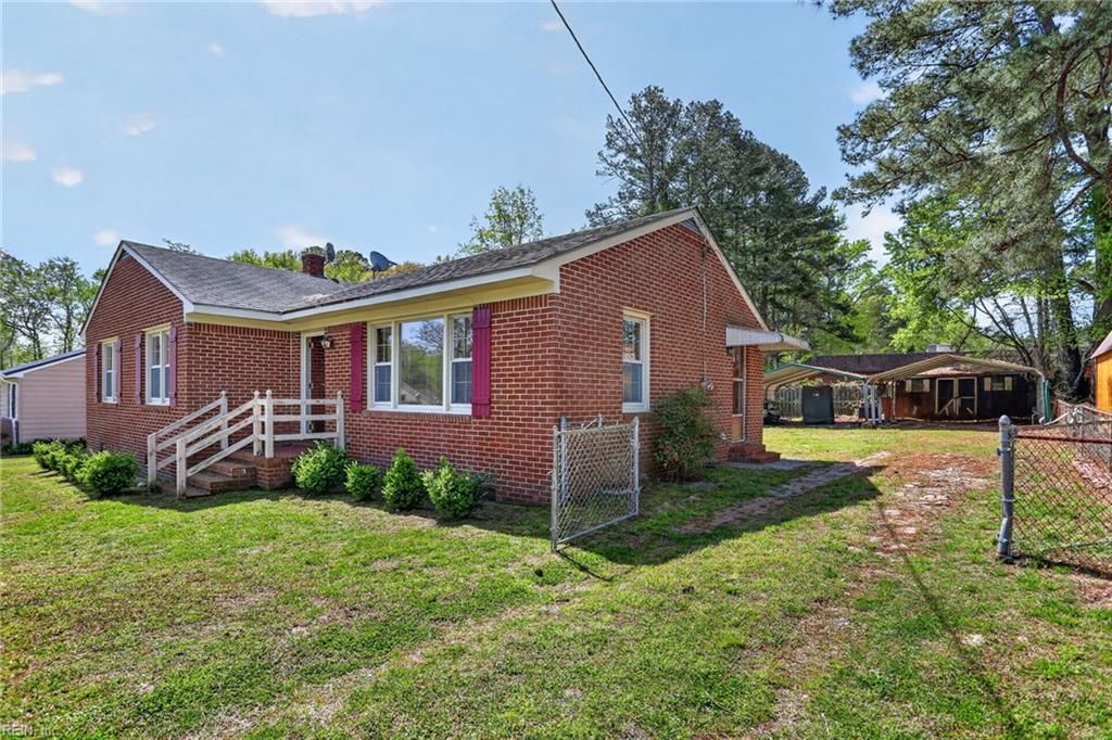 Photo of 637 Turlington Road Road, Suffolk, VA 23434 (MLS # 10628837)