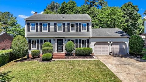 Photo of 73 Shannon Drive, Newport News, VA 23608 (MLS # 10637861)