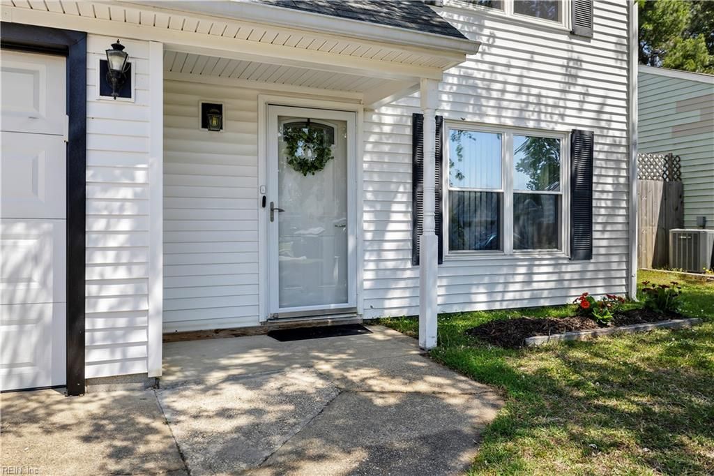 Photo of 1317 Beacons Reach Drive, Virginia Beach, VA 23454 (MLS # 10635778)
