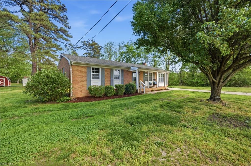 Photo of 8157 Glass Road, Hayes, VA 23072 (MLS # 10629809)