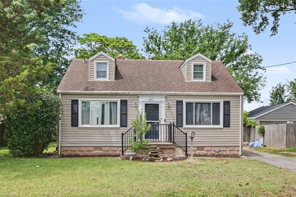 Photo of 1531 Aspin Street, Norfolk, VA 23502 (MLS # 10640424)