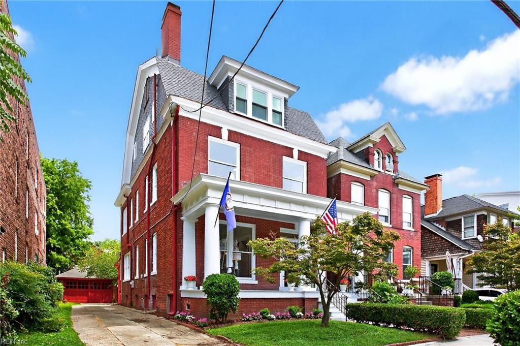 Photo of 820 Westover Avenue, Norfolk, VA 23507 (MLS # 10620379)