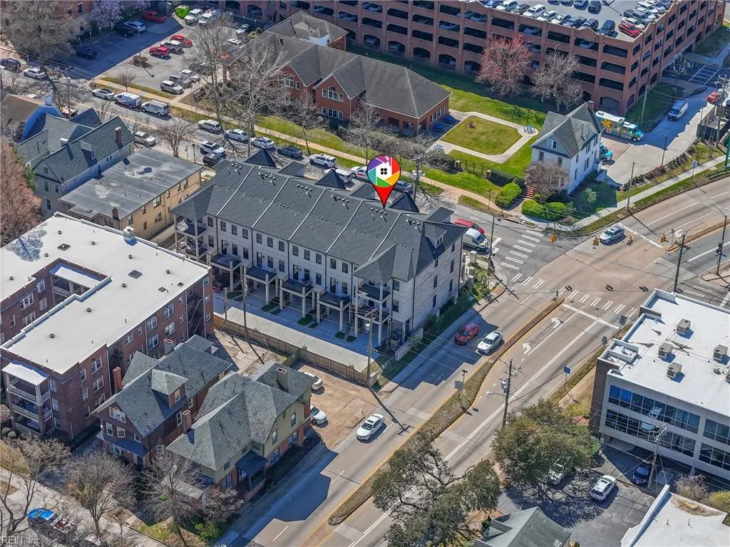 Norfolk, Virginia 23507, United States, 3 Bedrooms Bedrooms, ,4 BathroomsBathrooms,Residential,Active,93378