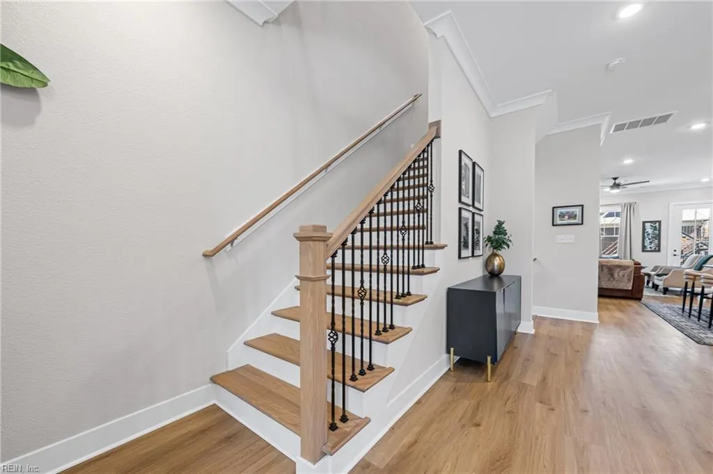 Norfolk, Virginia 23507, United States, 3 Bedrooms Bedrooms, ,4 BathroomsBathrooms,Residential,Active,93378