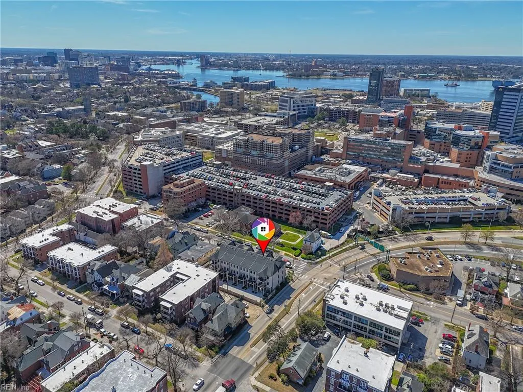 Norfolk, Virginia 23507, United States, 3 Bedrooms Bedrooms, ,4 BathroomsBathrooms,Residential,Active,93378