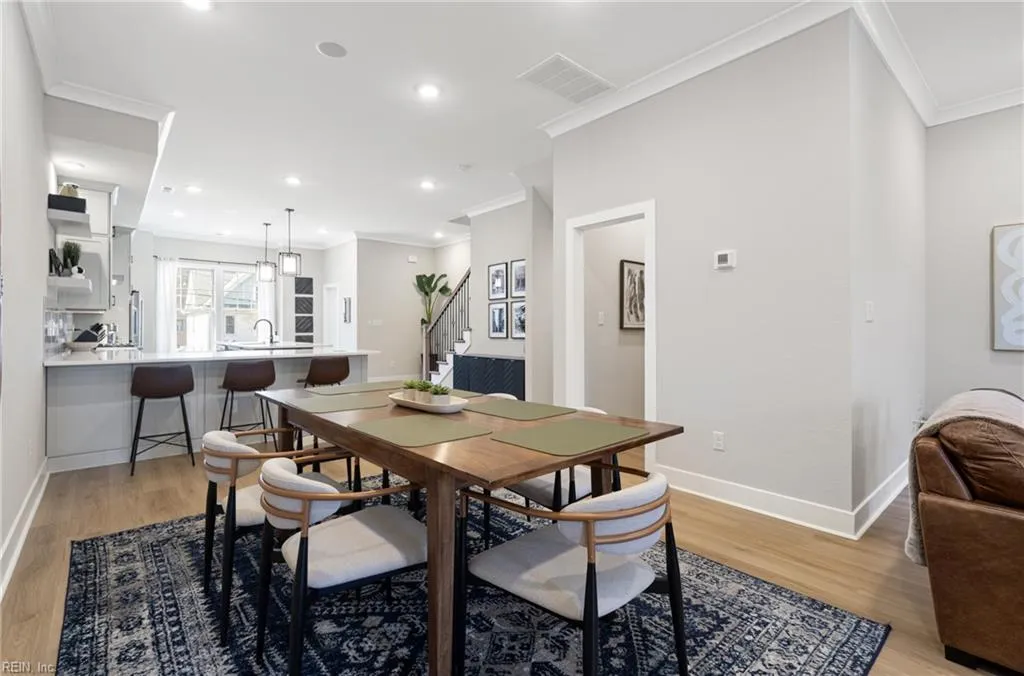 Norfolk, Virginia 23507, United States, 3 Bedrooms Bedrooms, ,4 BathroomsBathrooms,Residential,Active,93378