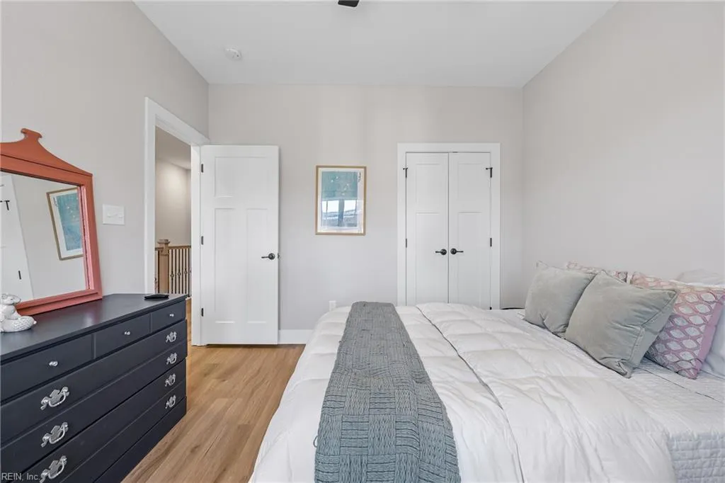 Norfolk, Virginia 23507, United States, 3 Bedrooms Bedrooms, ,4 BathroomsBathrooms,Residential,Active,93378