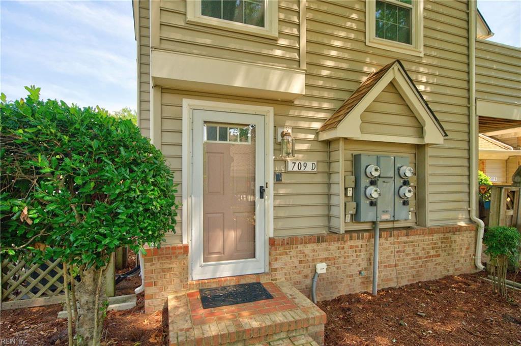 Photo of 709 Rapidan River Court #D, Chesapeake, VA 23320 (MLS # 10644371)