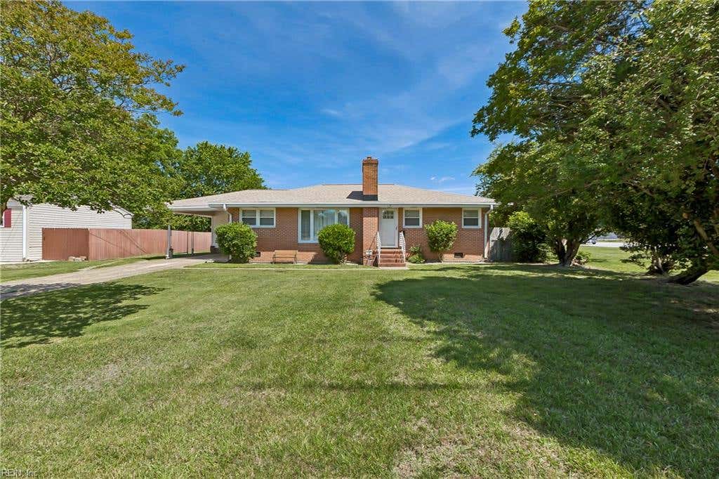 Photo of 4 Snidow Boulevard, Newport News, VA 23608 (MLS # 10638493)