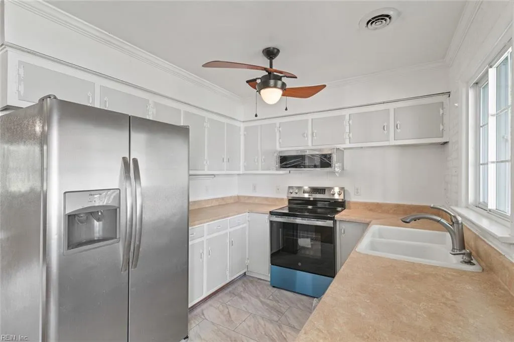 Newport News, Virginia 23602, United States, 3 Bedrooms Bedrooms, ,2 BathroomsBathrooms,Residential,Active,119423