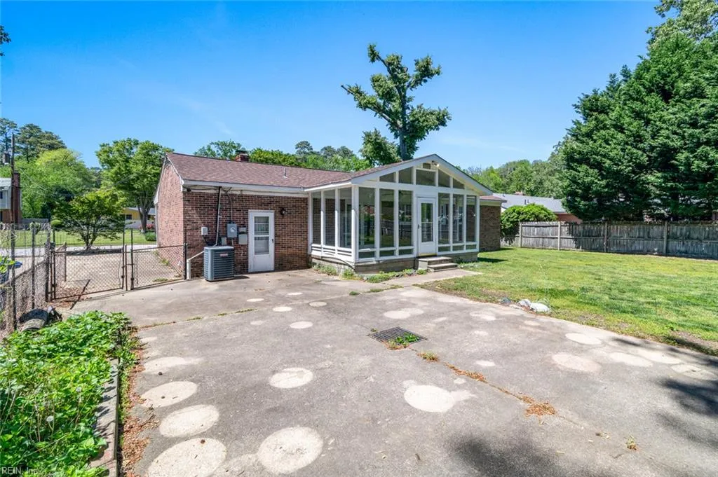 Newport News, Virginia 23602, United States, 3 Bedrooms Bedrooms, ,2 BathroomsBathrooms,Residential,Active,119423