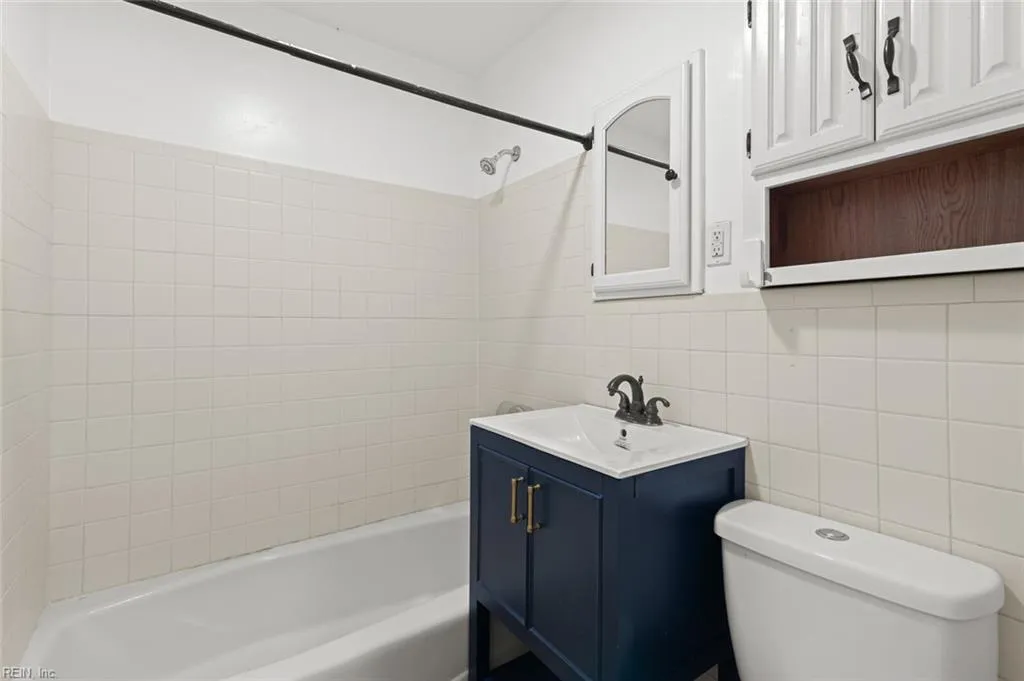 Newport News, Virginia 23602, United States, 3 Bedrooms Bedrooms, ,2 BathroomsBathrooms,Residential,Active,119423